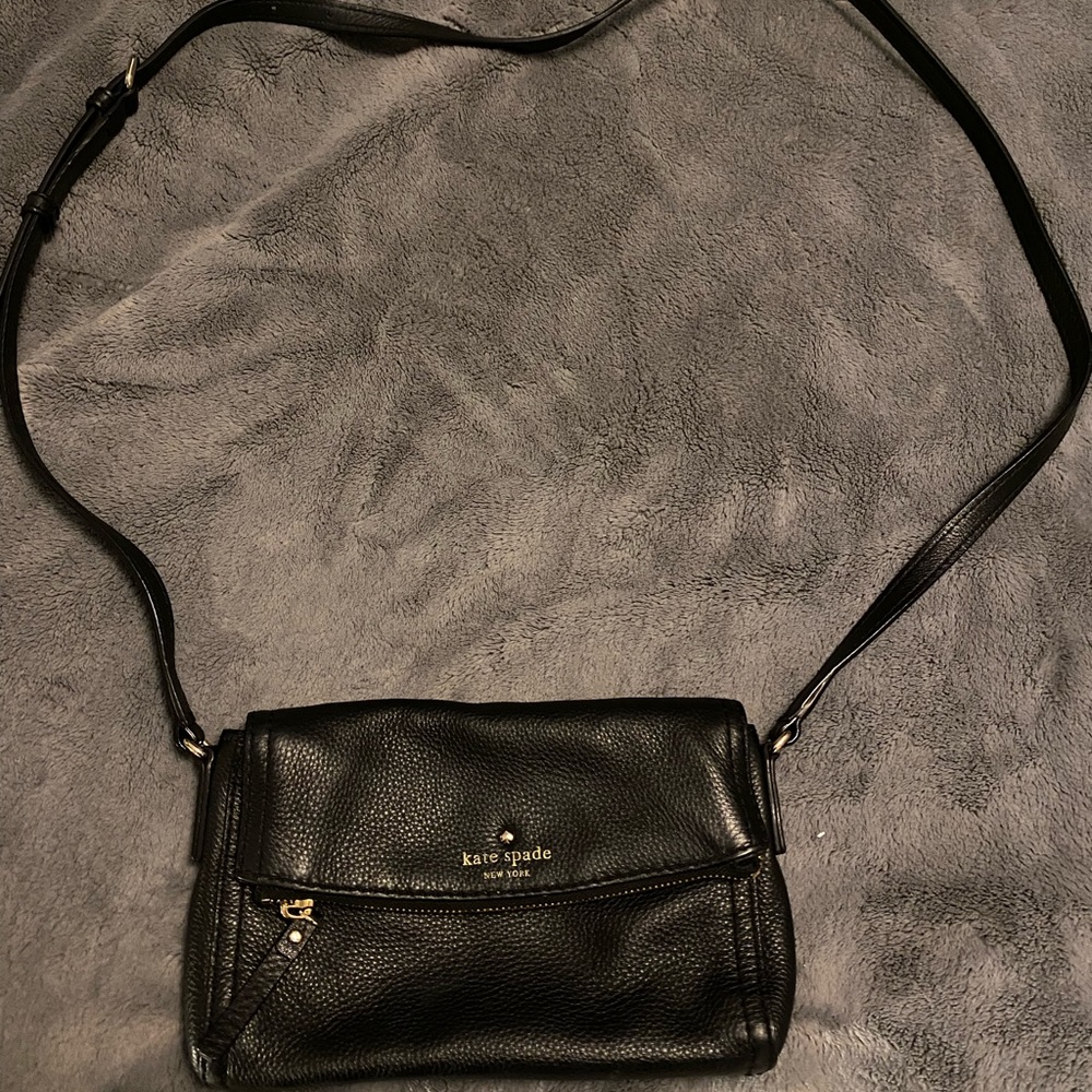 KATE SPADE NYC Mini Carson Cobble Hill Crossbody Bag Pebble Leather Black